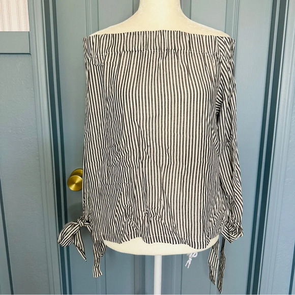 NEW 7 For All Mankind Off the Shoulder Striped Bow Tie Sleeves Blouse - Picture 2 of 9
